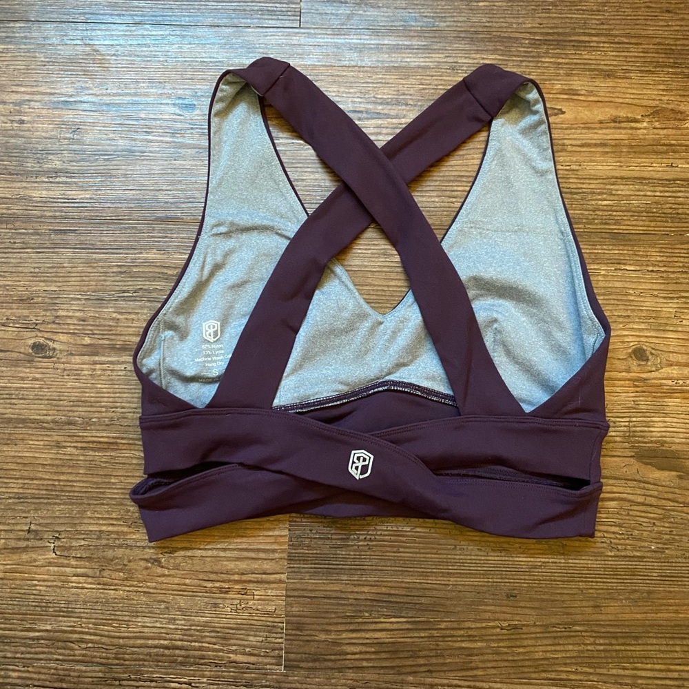 Born Primitive Double Cross Sports Bra S